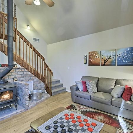 Family-Friendly Forested Home With Snow Play Area! FlagstaffFlagstaff  Kültér fotó